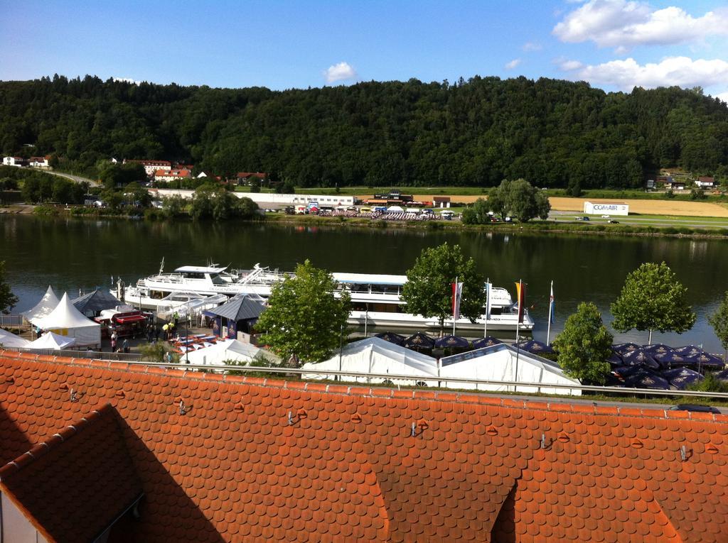 Wittelsbacher Zollhaus Hotel Vilshofen an der Donau Eksteriør billede